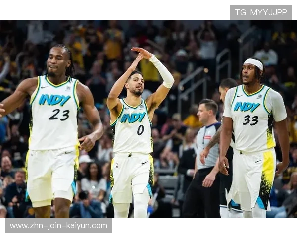 哈利伯顿妙传让内线多次轻松吃饼