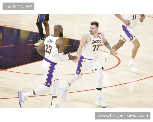 浓眉或将跳出合同，湖人面临重建困境