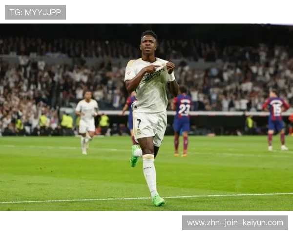 皇马贝林厄姆禁区插上与补射练习加强